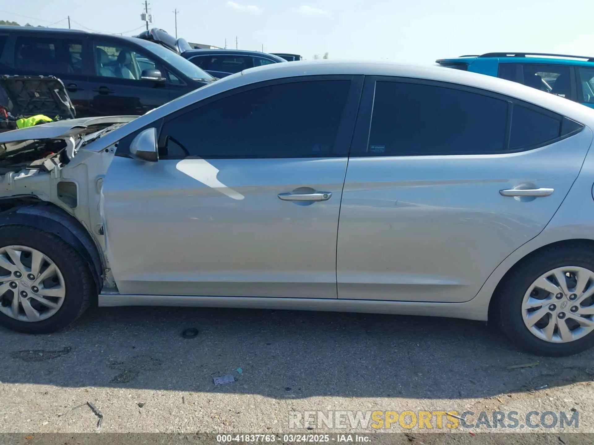 14 fotografías del automóvil dañado KMHD74LFXLU035366 HYUNDAI ELANTRA 2020