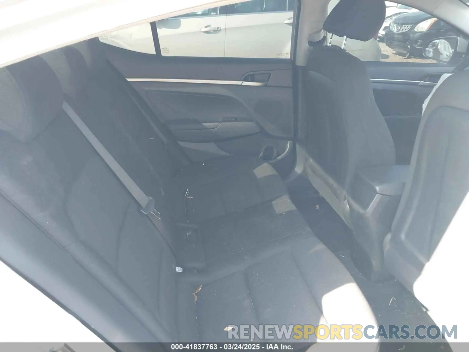 8 fotografías del automóvil dañado KMHD74LFXLU035366 HYUNDAI ELANTRA 2020