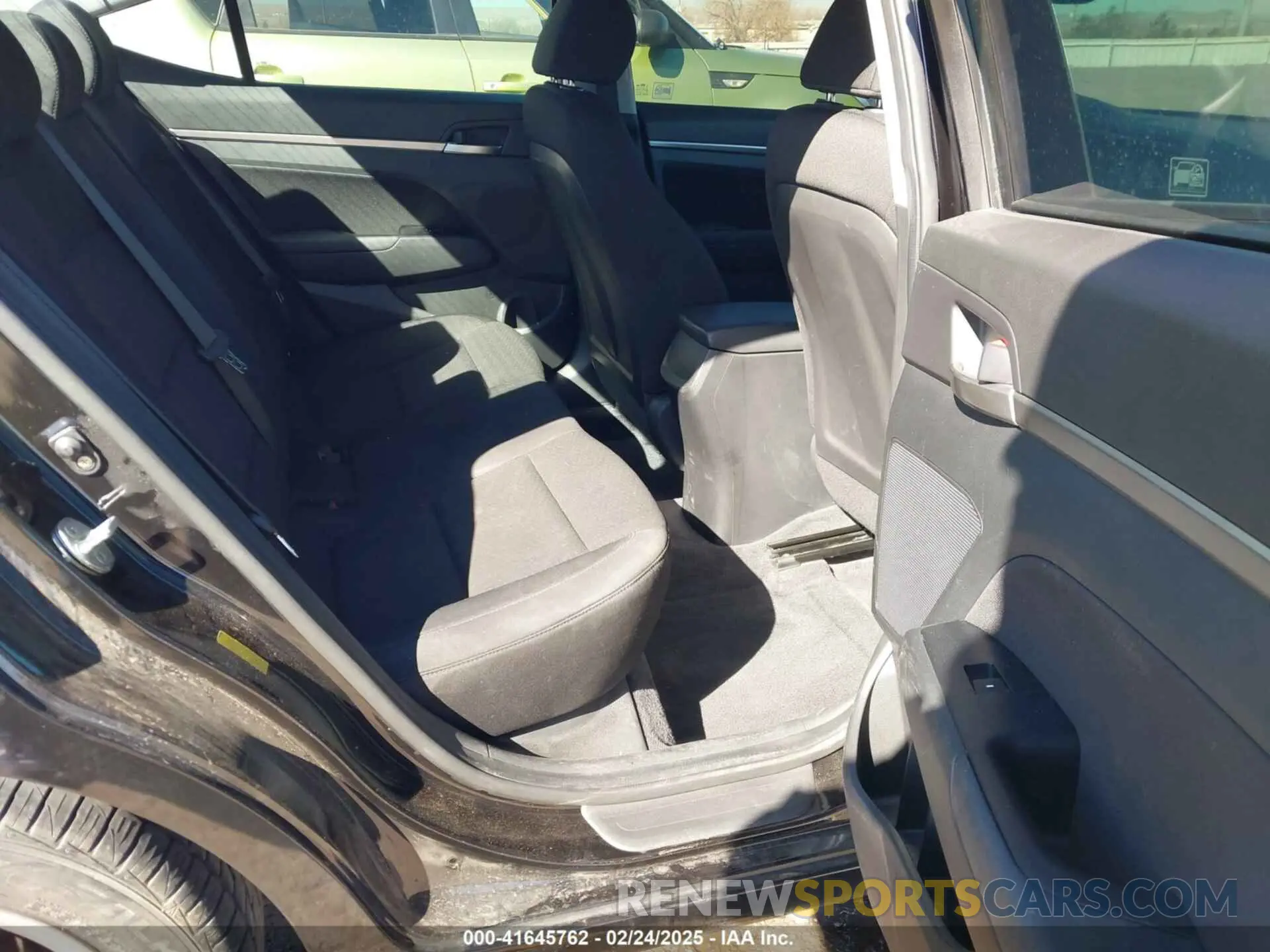 8 fotografías del automóvil dañado KMHD84LF0LU927820 HYUNDAI ELANTRA 2020