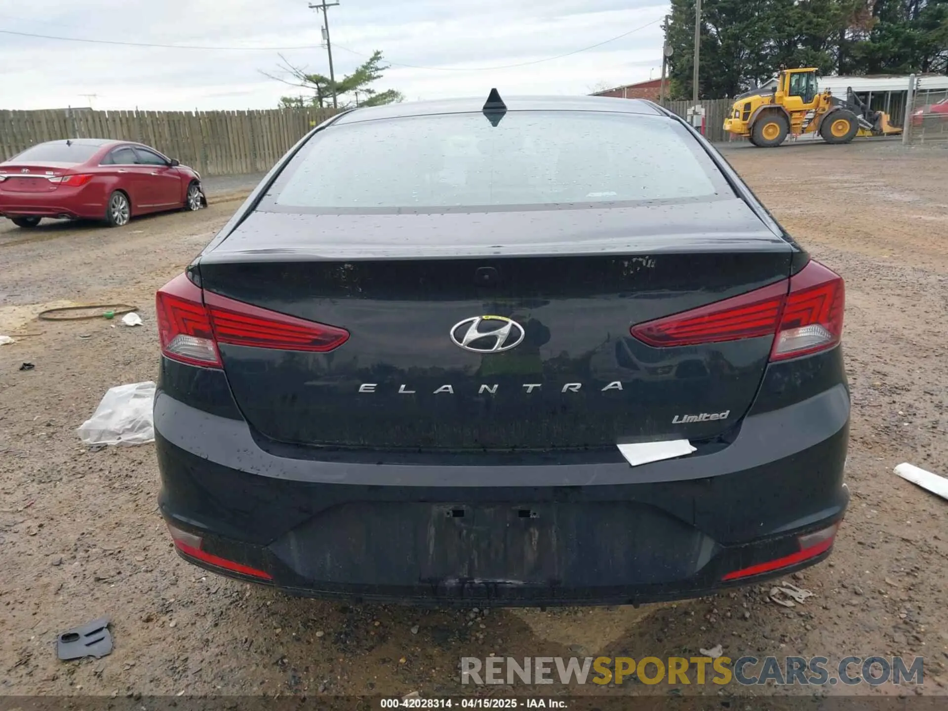 17 fotografías del automóvil dañado KMHD84LF2LU057469 HYUNDAI ELANTRA 2020