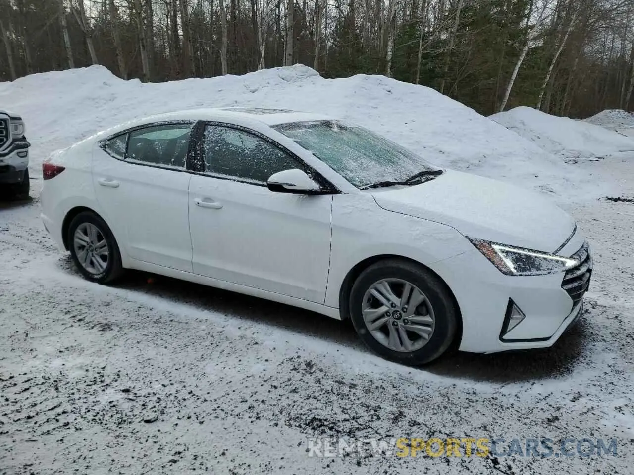 4 fotografías del automóvil dañado KMHD84LF2LU076152 HYUNDAI ELANTRA 2020