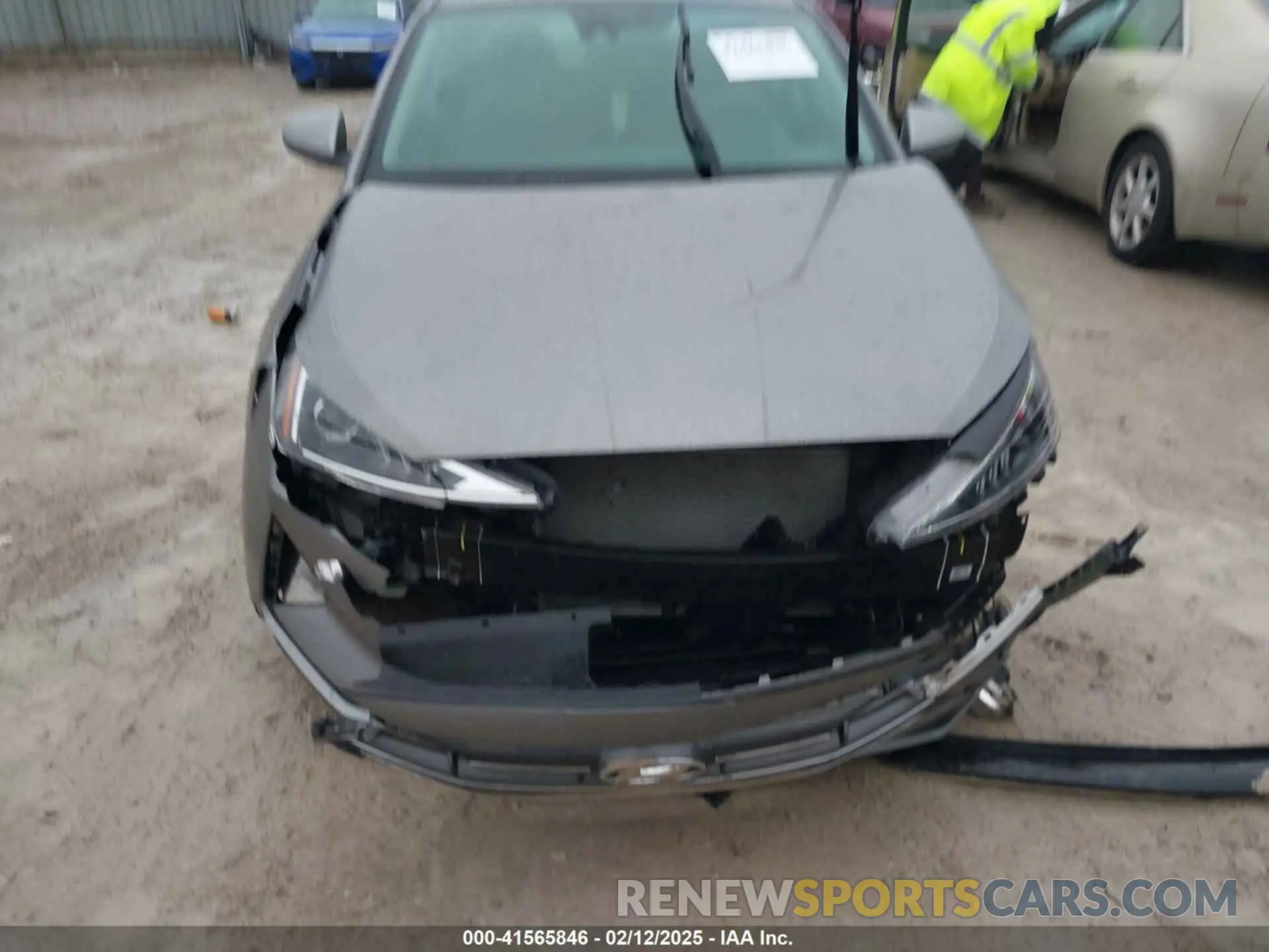 12 fotografías del automóvil dañado KMHD84LF2LU080881 HYUNDAI ELANTRA 2020