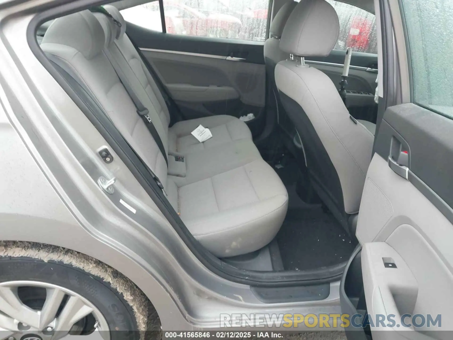 8 fotografías del automóvil dañado KMHD84LF2LU080881 HYUNDAI ELANTRA 2020