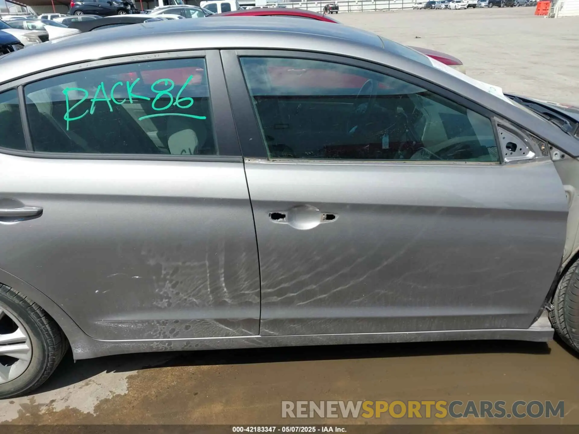 13 fotografías del automóvil dañado KMHD84LF2LU091797 HYUNDAI ELANTRA 2020