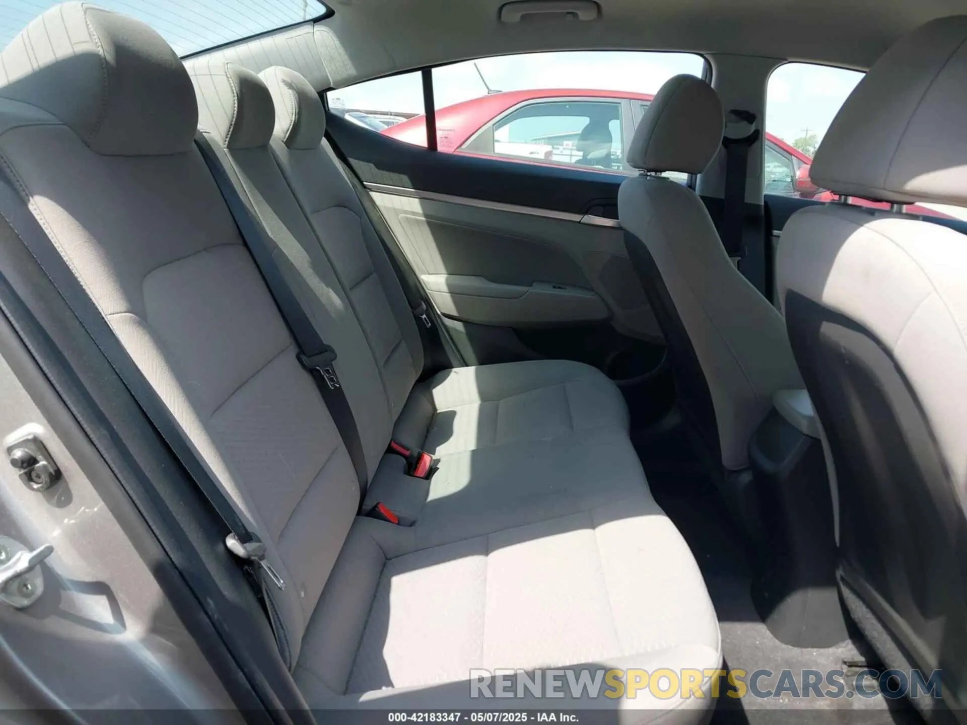 8 fotografías del automóvil dañado KMHD84LF2LU091797 HYUNDAI ELANTRA 2020