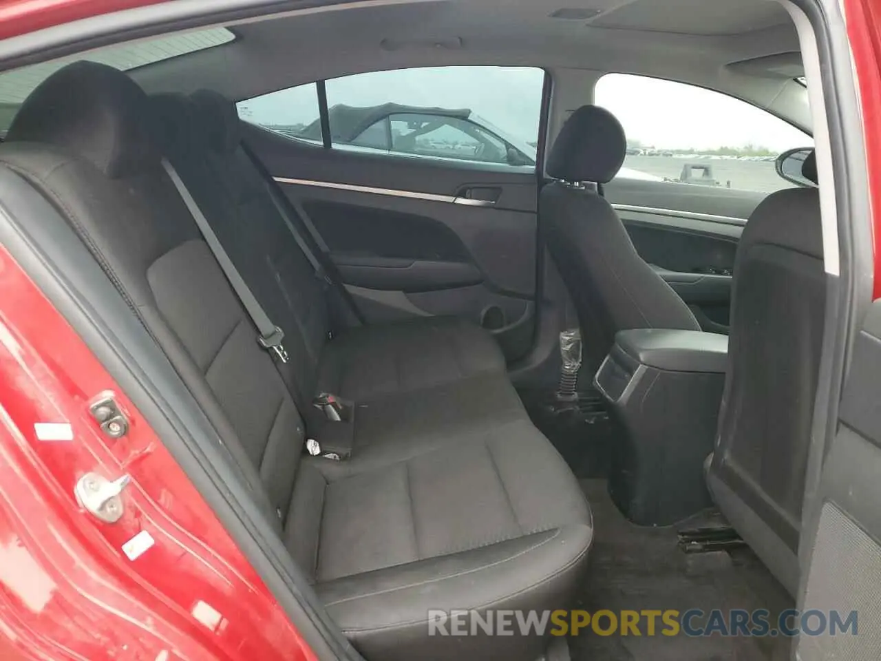 10 fotografías del automóvil dañado KMHD84LF2LU110588 HYUNDAI ELANTRA 2020