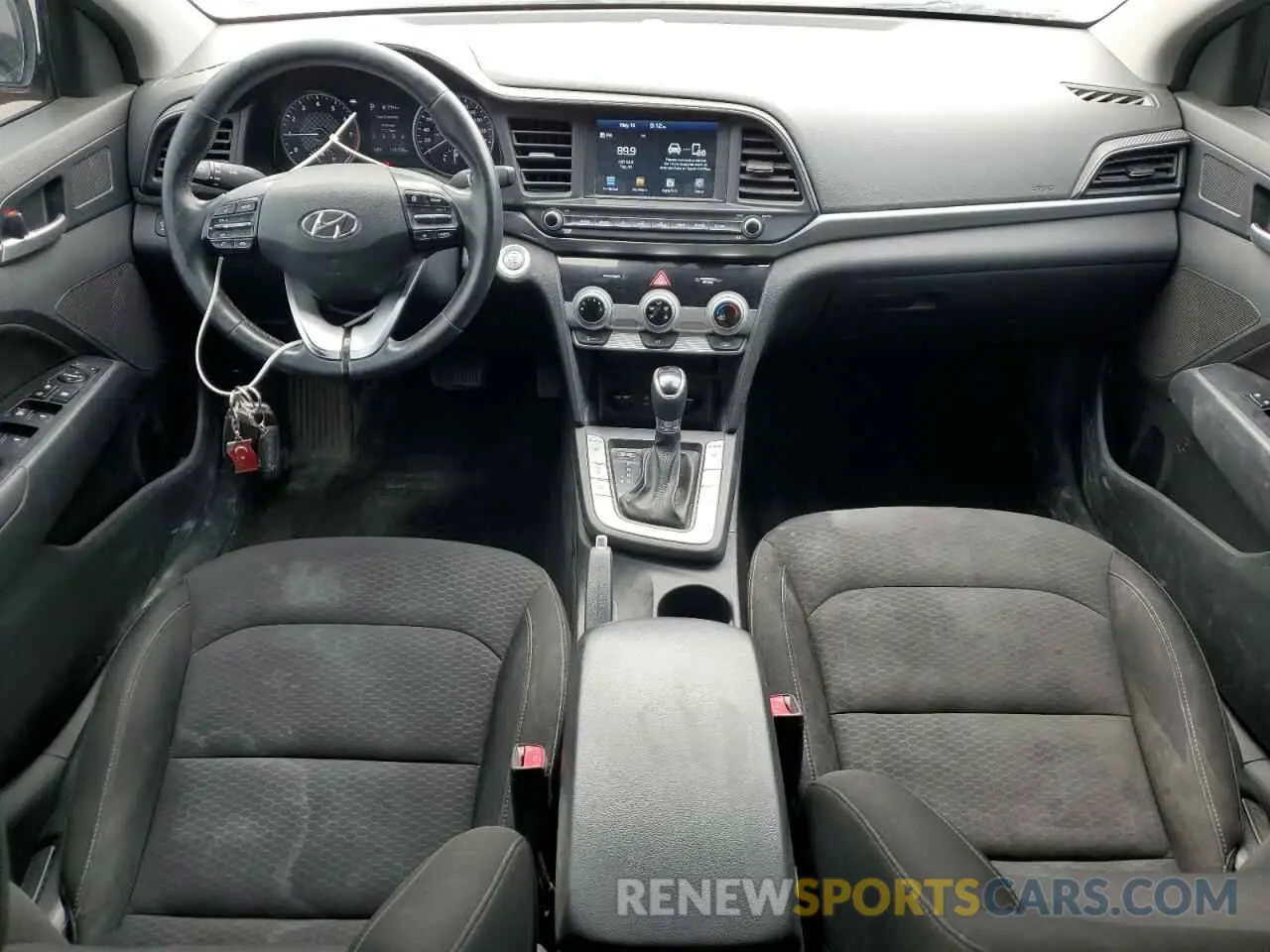 8 fotografías del automóvil dañado KMHD84LF2LU110588 HYUNDAI ELANTRA 2020