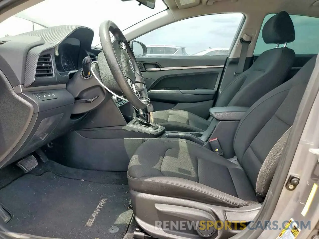 7 fotografías del automóvil dañado KMHD84LF2LU941556 HYUNDAI ELANTRA 2020
