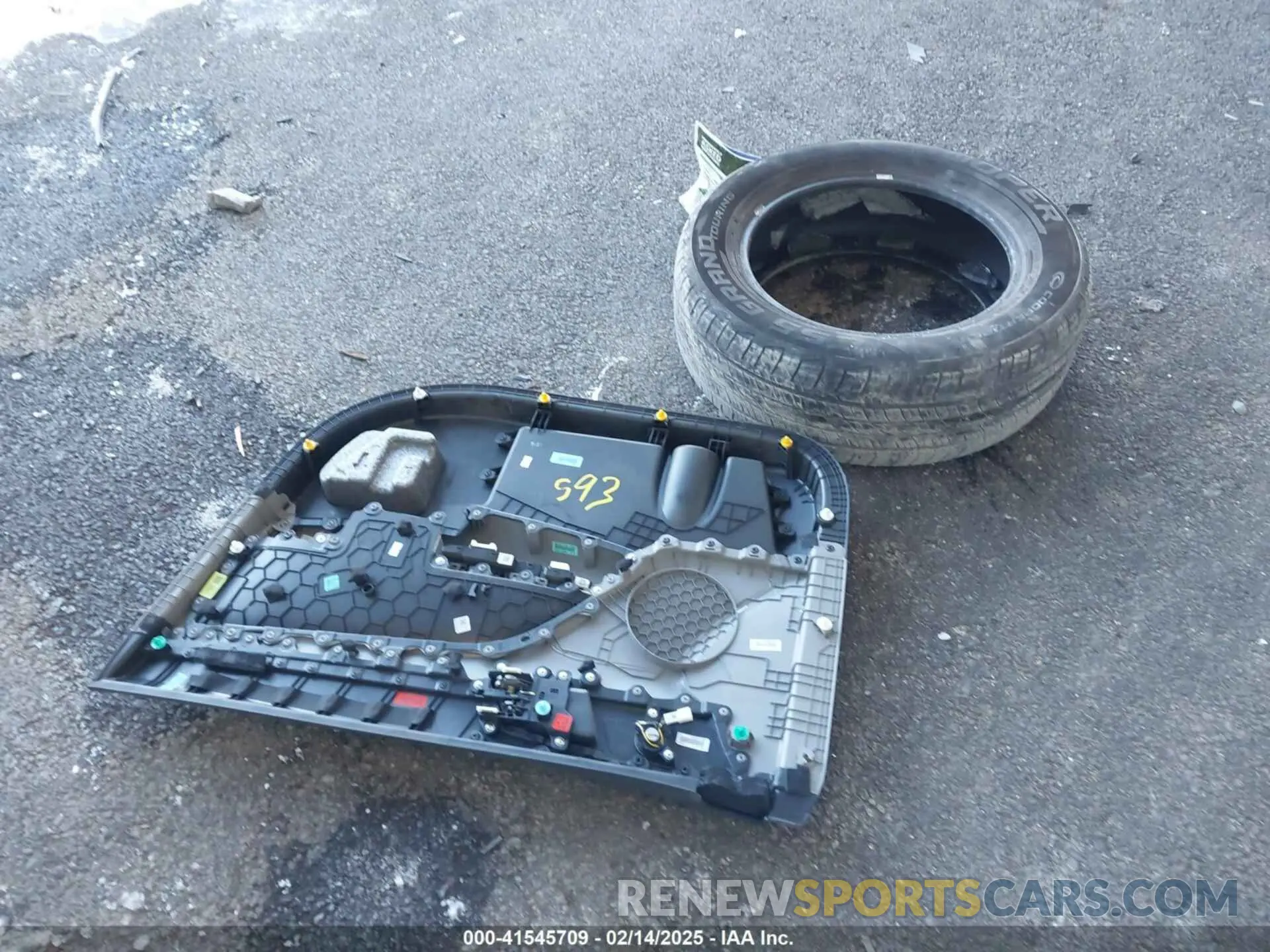 12 fotografías del automóvil dañado KMHD84LF3LU067184 HYUNDAI ELANTRA 2020