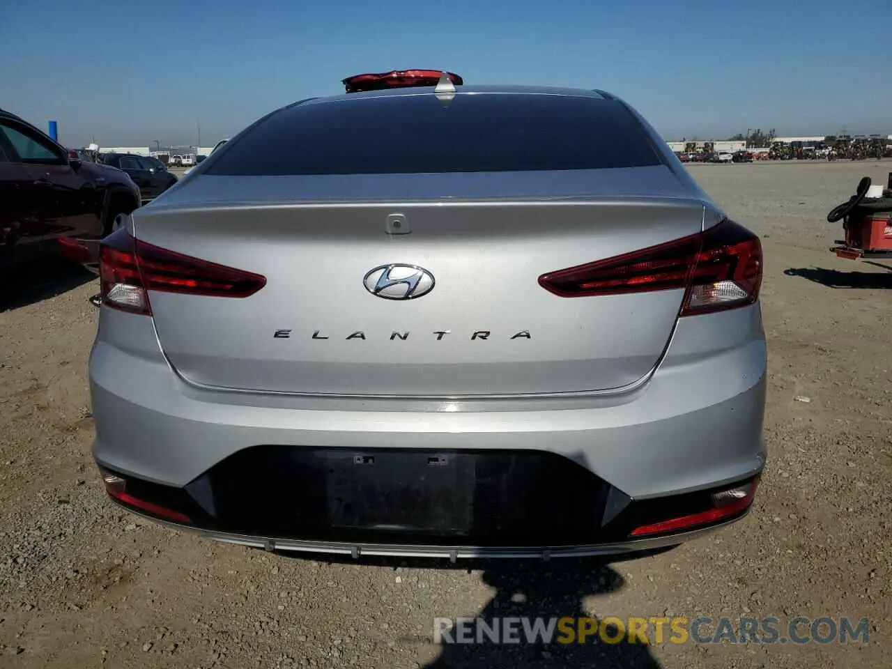 6 fotografías del automóvil dañado KMHD84LF3LU076502 HYUNDAI ELANTRA 2020