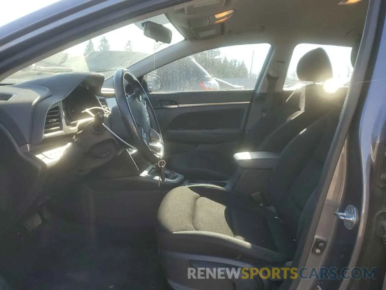 7 fotografías del automóvil dañado KMHD84LF3LU911630 HYUNDAI ELANTRA 2020