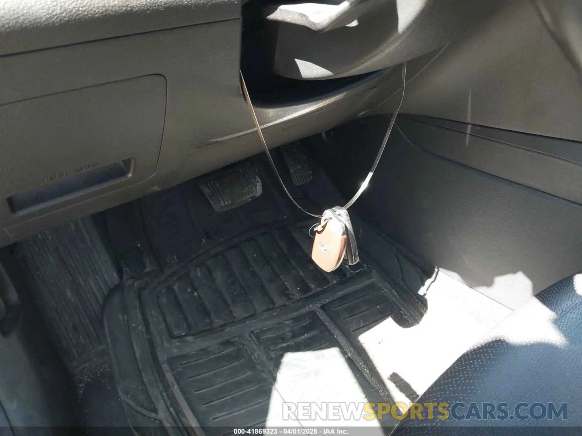11 fotografías del automóvil dañado KMHD84LF3LU962335 HYUNDAI ELANTRA 2020