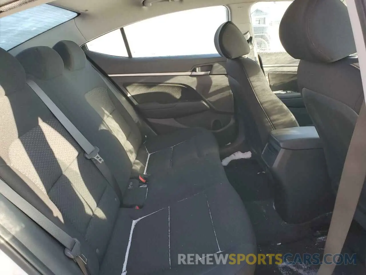 10 fotografías del automóvil dañado KMHD84LF3LU972038 HYUNDAI ELANTRA 2020