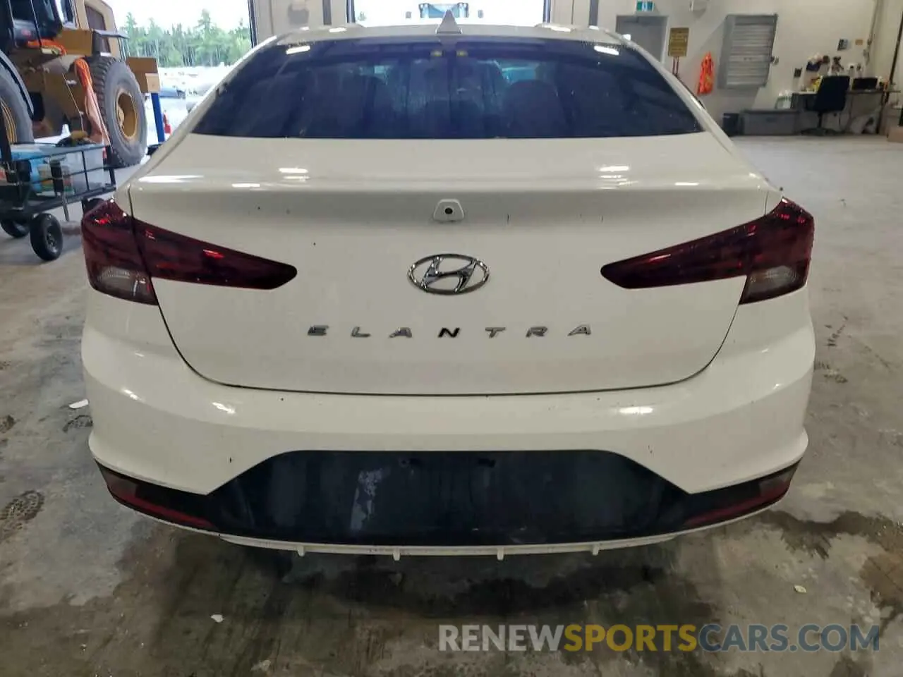 6 fotografías del automóvil dañado KMHD84LF4LU000688 HYUNDAI ELANTRA 2020