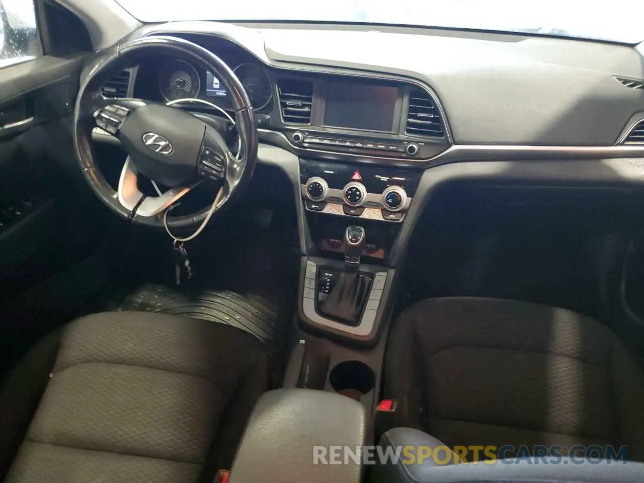 8 fotografías del automóvil dañado KMHD84LF4LU000688 HYUNDAI ELANTRA 2020