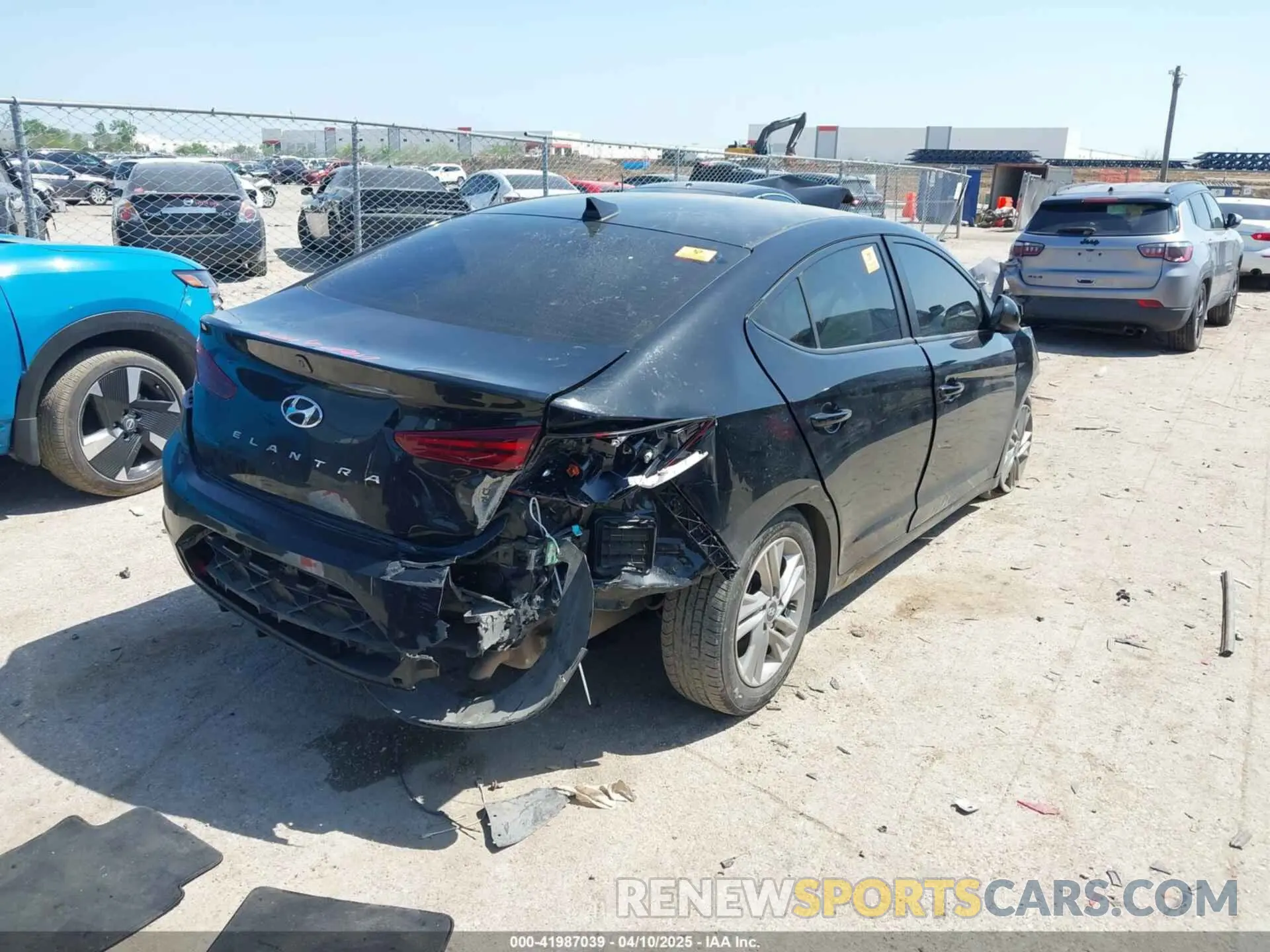 4 fotografías del automóvil dañado KMHD84LF4LU026210 HYUNDAI ELANTRA 2020