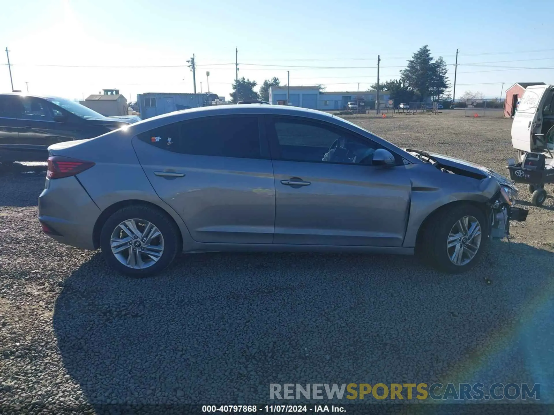 14 fotografías del automóvil dañado KMHD84LF4LU030130 HYUNDAI ELANTRA 2020