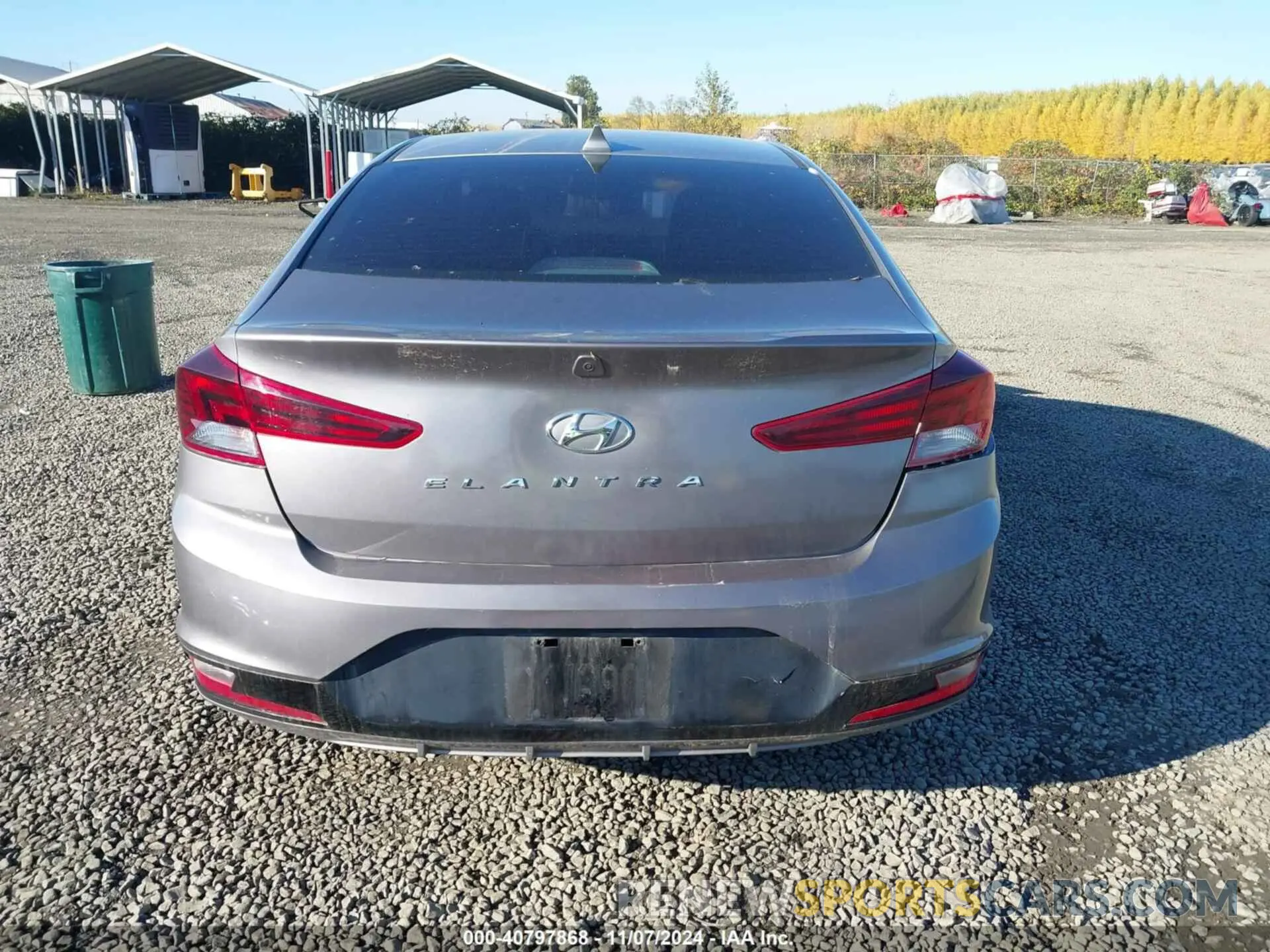 17 fotografías del automóvil dañado KMHD84LF4LU030130 HYUNDAI ELANTRA 2020