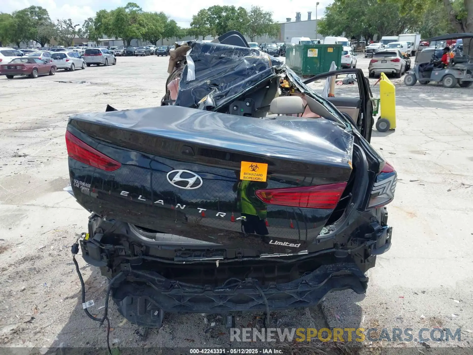 15 fotografías del automóvil dañado KMHD84LF4LU902869 HYUNDAI ELANTRA 2020