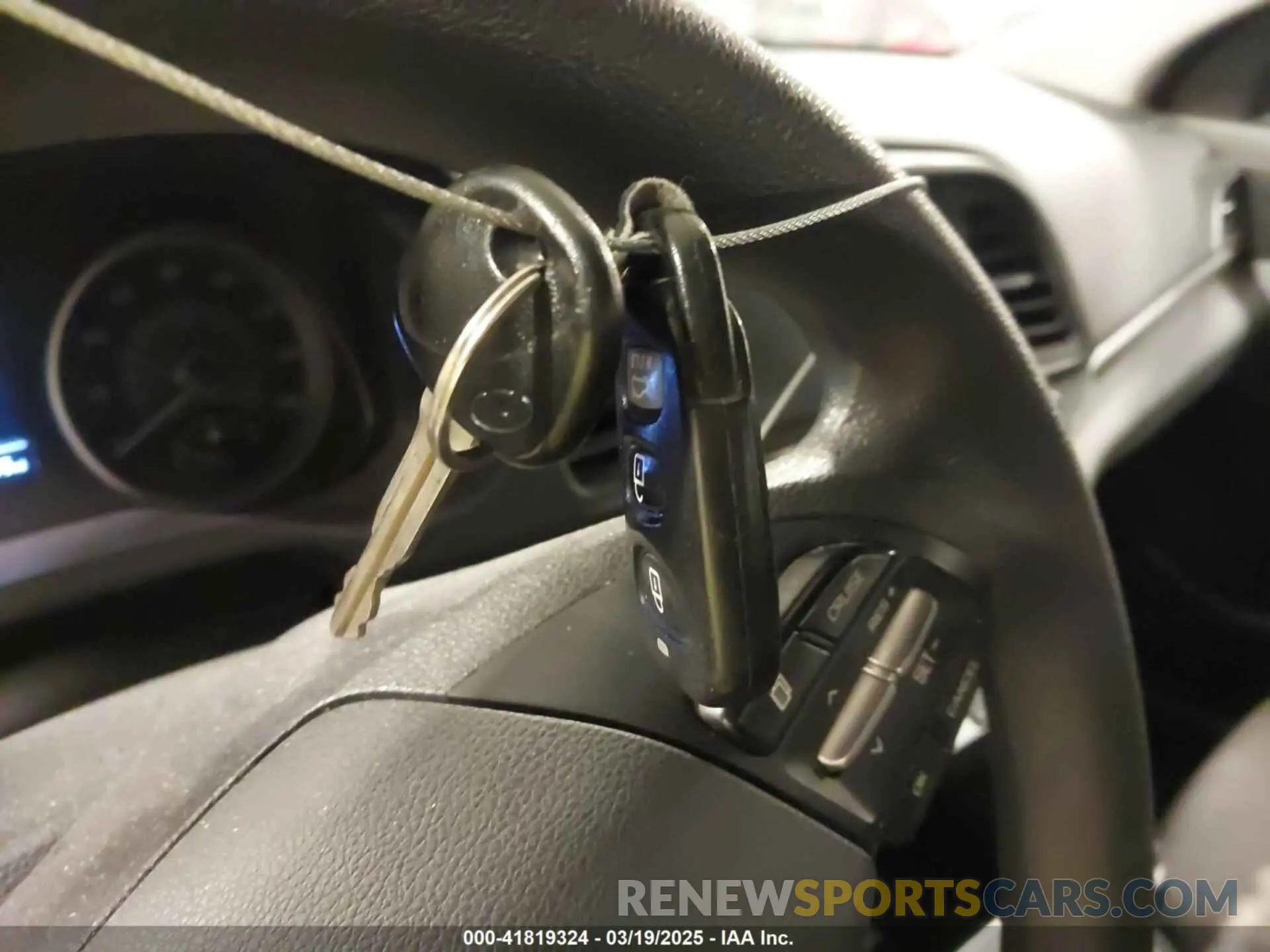 11 fotografías del automóvil dañado KMHD84LF5LU026751 HYUNDAI ELANTRA 2020
