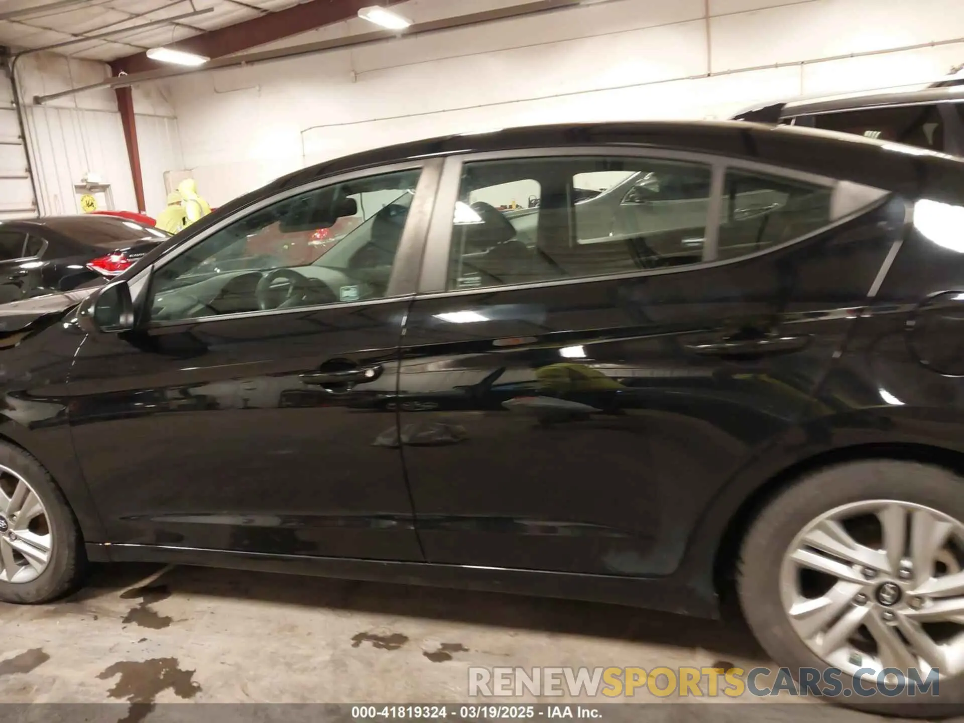 14 fotografías del automóvil dañado KMHD84LF5LU026751 HYUNDAI ELANTRA 2020