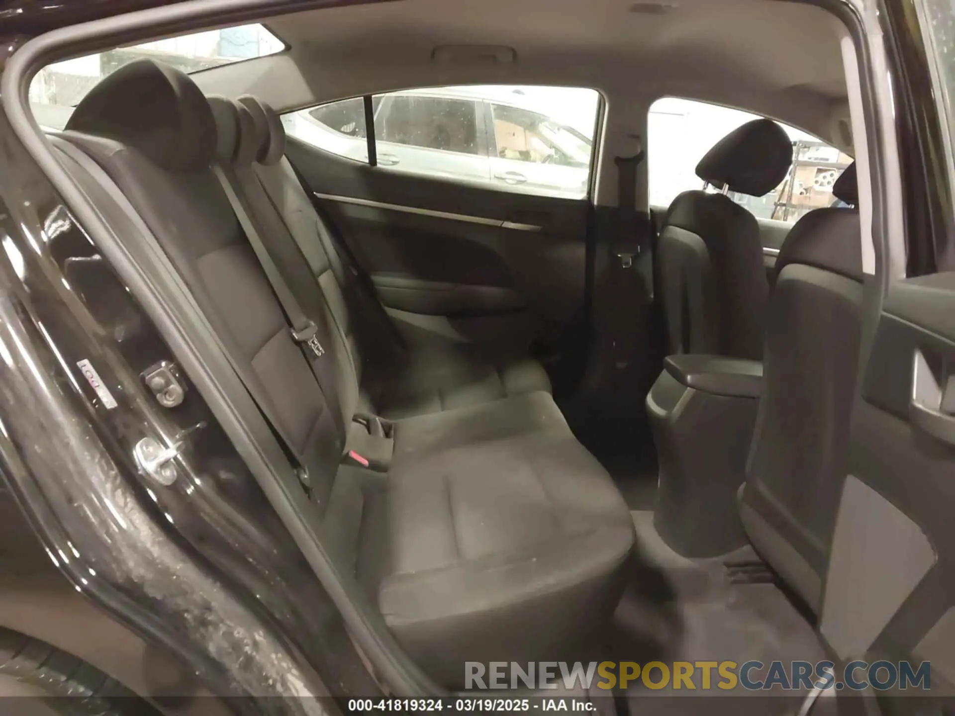 8 fotografías del automóvil dañado KMHD84LF5LU026751 HYUNDAI ELANTRA 2020