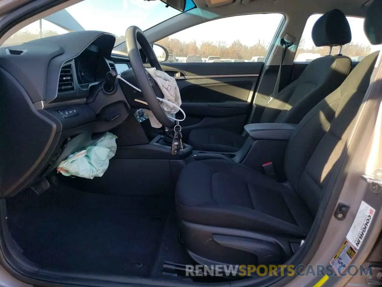 7 fotografías del automóvil dañado KMHD84LF6LU080222 HYUNDAI ELANTRA 2020