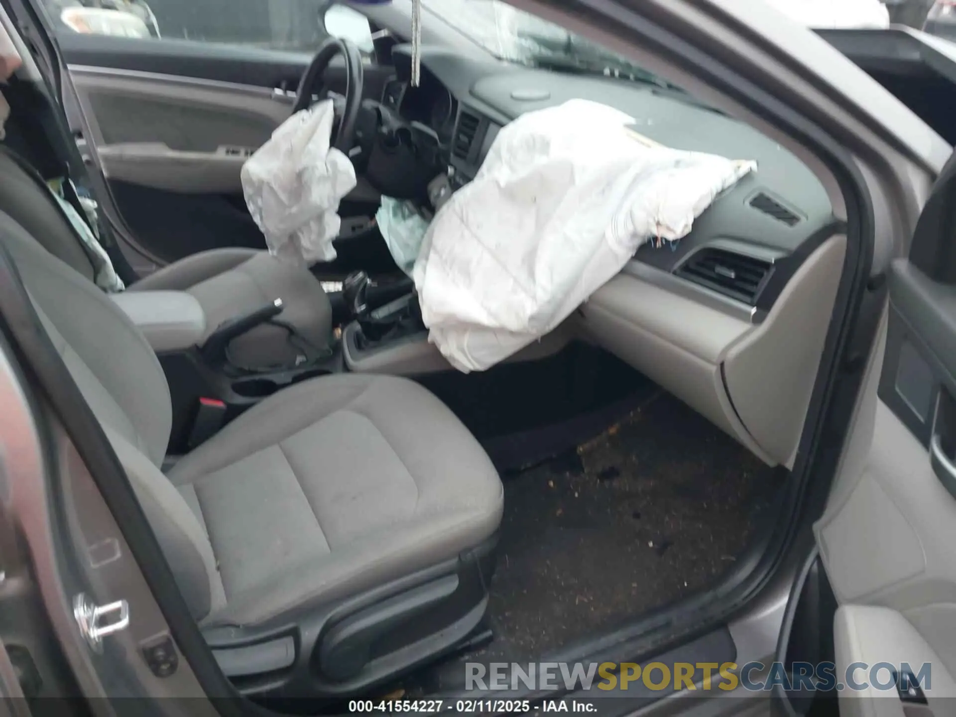 5 fotografías del automóvil dañado KMHD84LF6LU105488 HYUNDAI ELANTRA 2020