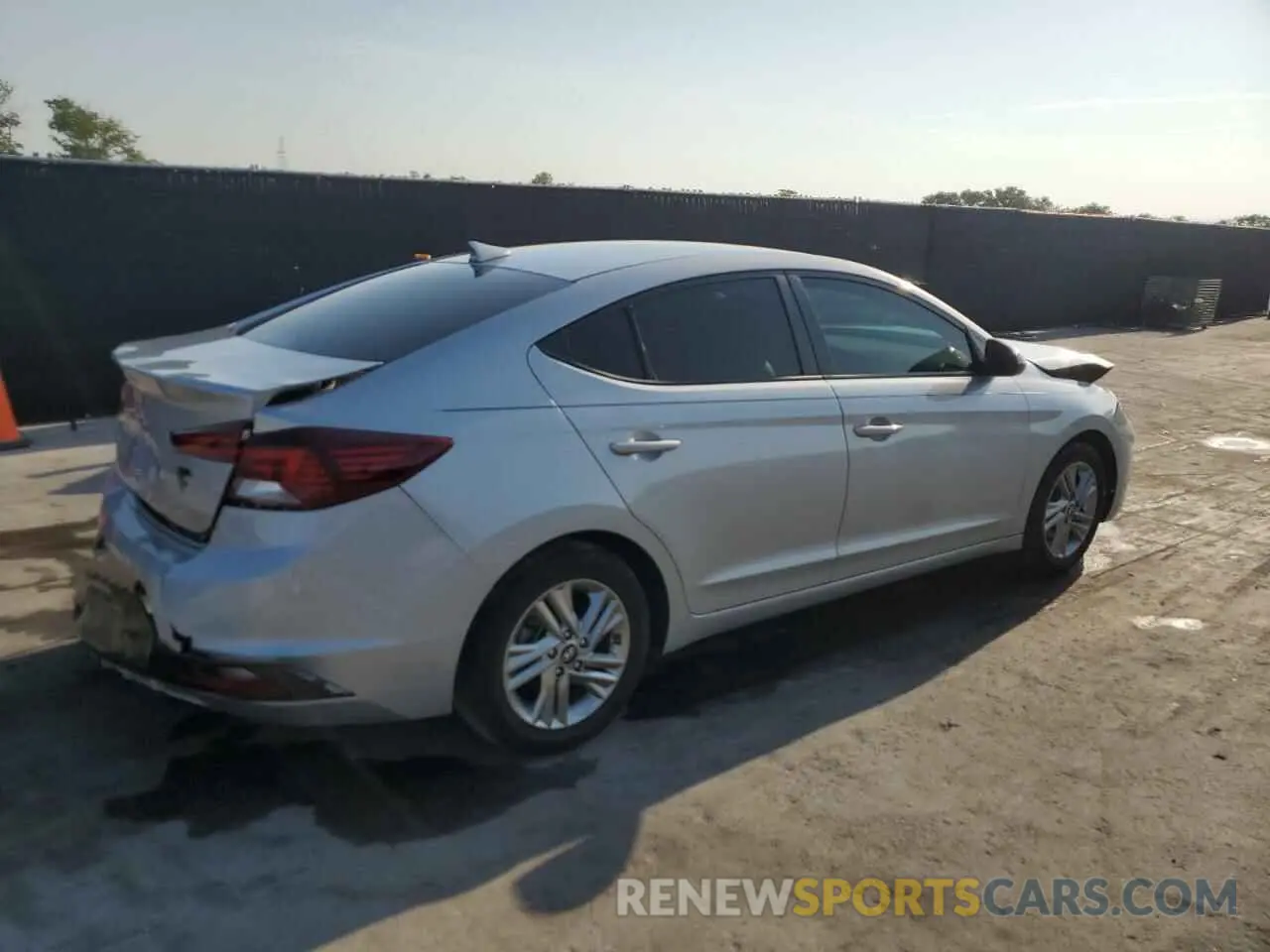 3 fotografías del automóvil dañado KMHD84LF6LU105636 HYUNDAI ELANTRA 2020