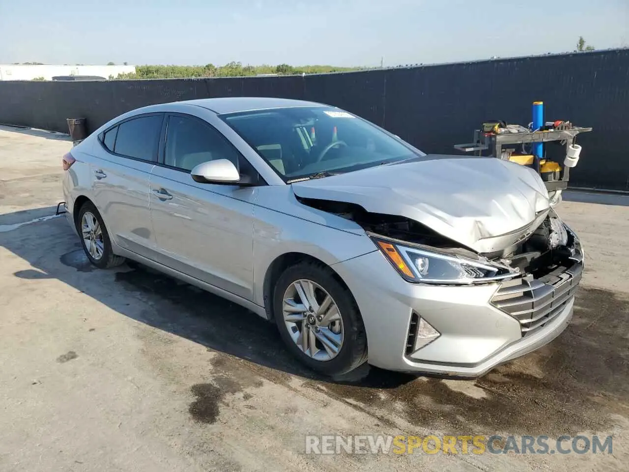 4 fotografías del automóvil dañado KMHD84LF6LU105636 HYUNDAI ELANTRA 2020