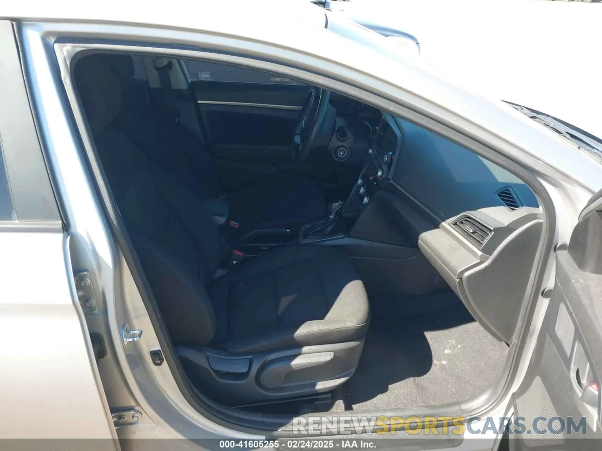5 fotografías del automóvil dañado KMHD84LF7LU021230 HYUNDAI ELANTRA 2020