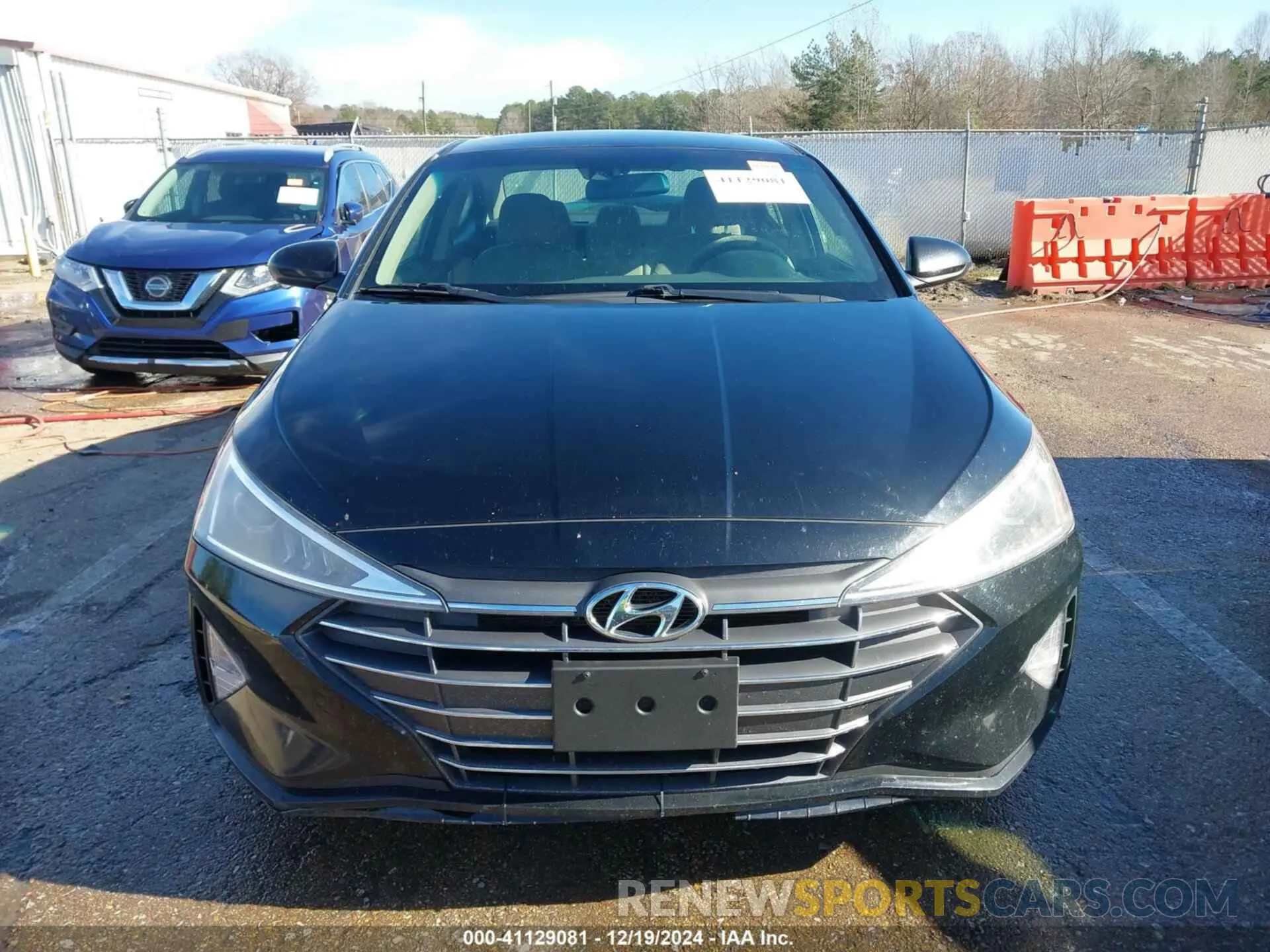 12 fotografías del automóvil dañado KMHD84LF7LU938409 HYUNDAI ELANTRA 2020