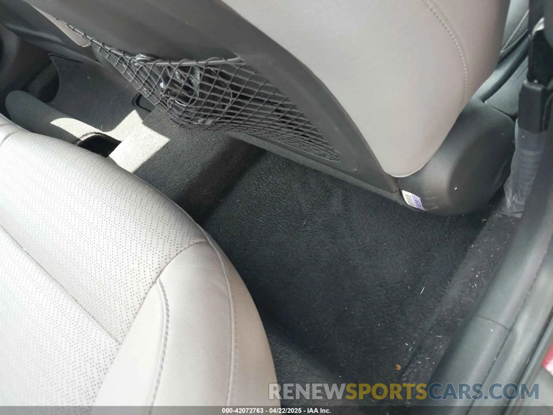 14 fotografías del automóvil dañado KMHD84LF8LU107789 HYUNDAI ELANTRA 2020