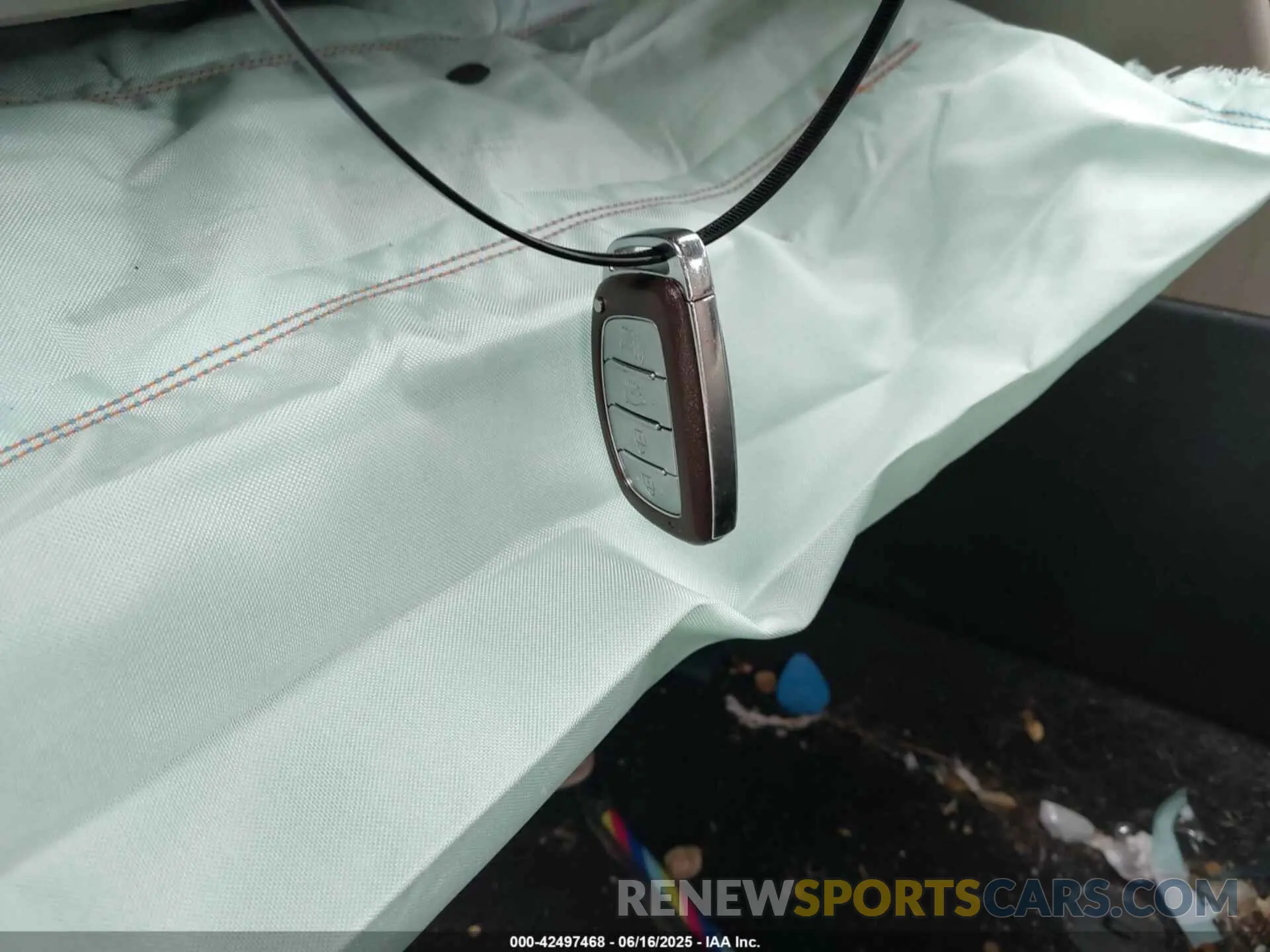 11 fotografías del automóvil dañado KMHD84LF9LU008835 HYUNDAI ELANTRA 2020
