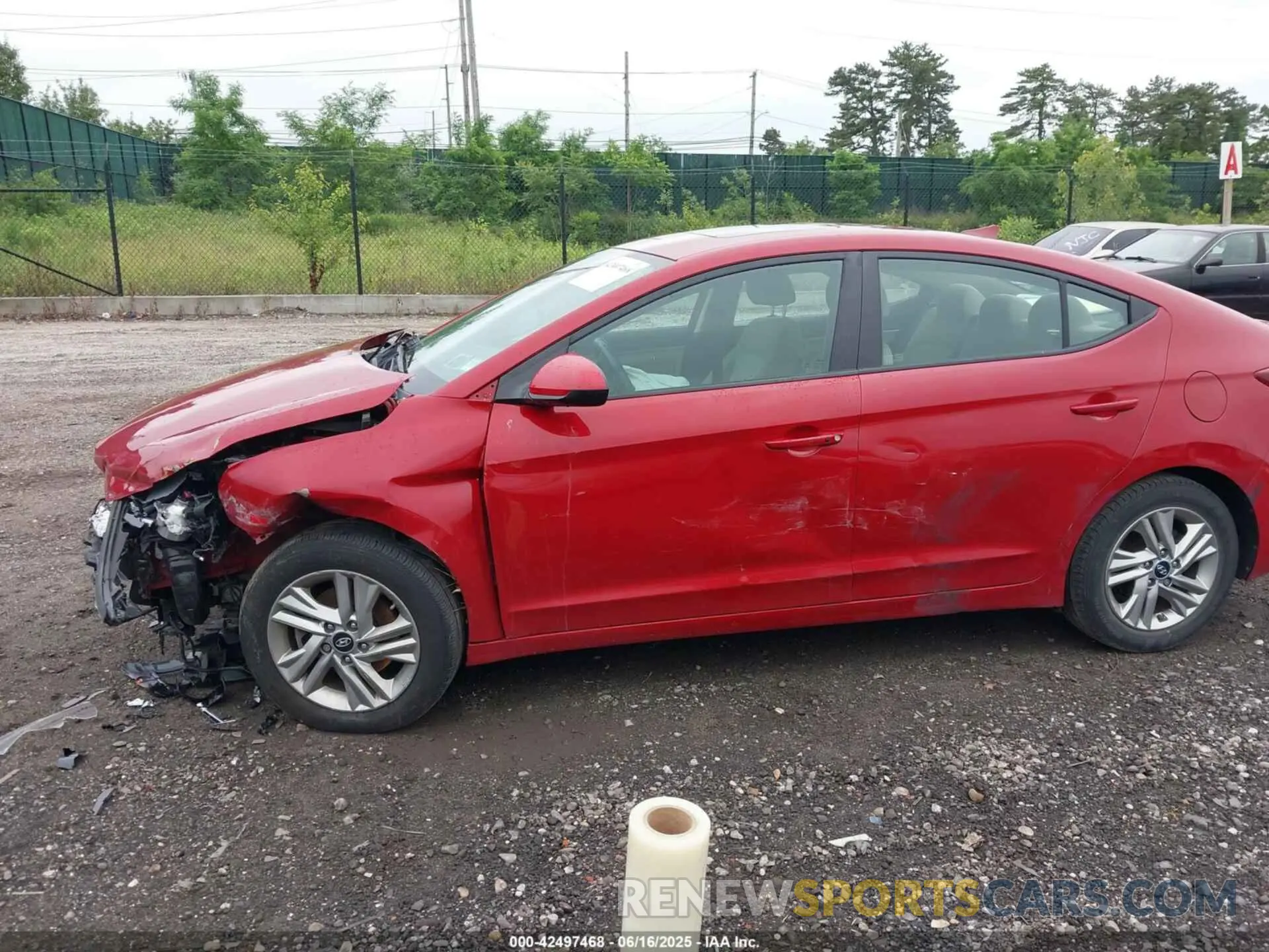 17 fotografías del automóvil dañado KMHD84LF9LU008835 HYUNDAI ELANTRA 2020