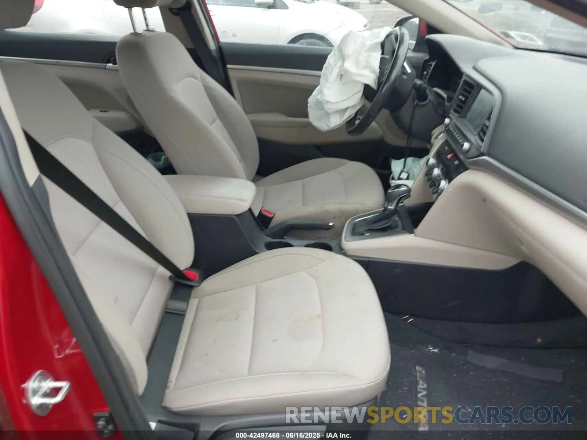 5 fotografías del automóvil dañado KMHD84LF9LU008835 HYUNDAI ELANTRA 2020