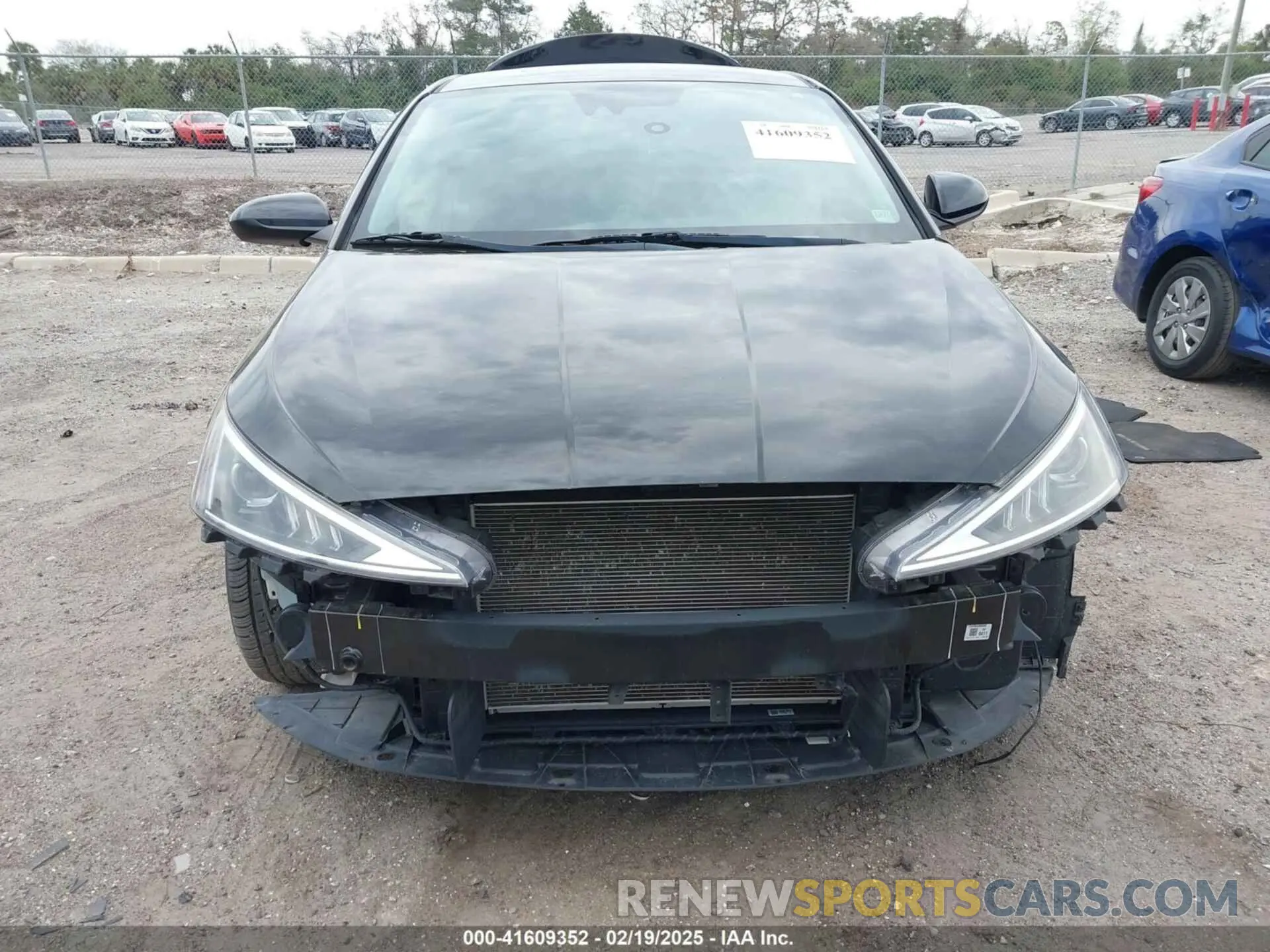 12 fotografías del automóvil dañado KMHD84LF9LU024355 HYUNDAI ELANTRA 2020