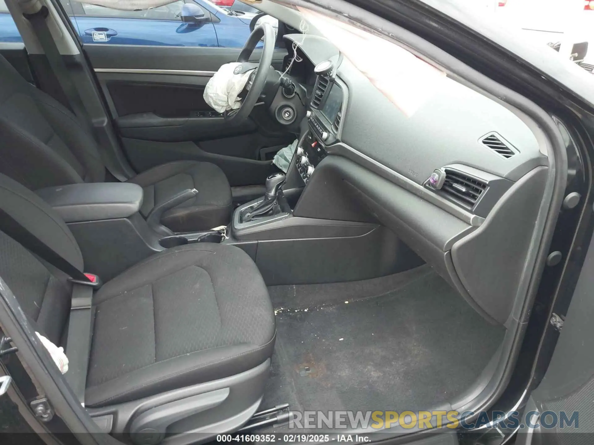 5 fotografías del automóvil dañado KMHD84LF9LU024355 HYUNDAI ELANTRA 2020
