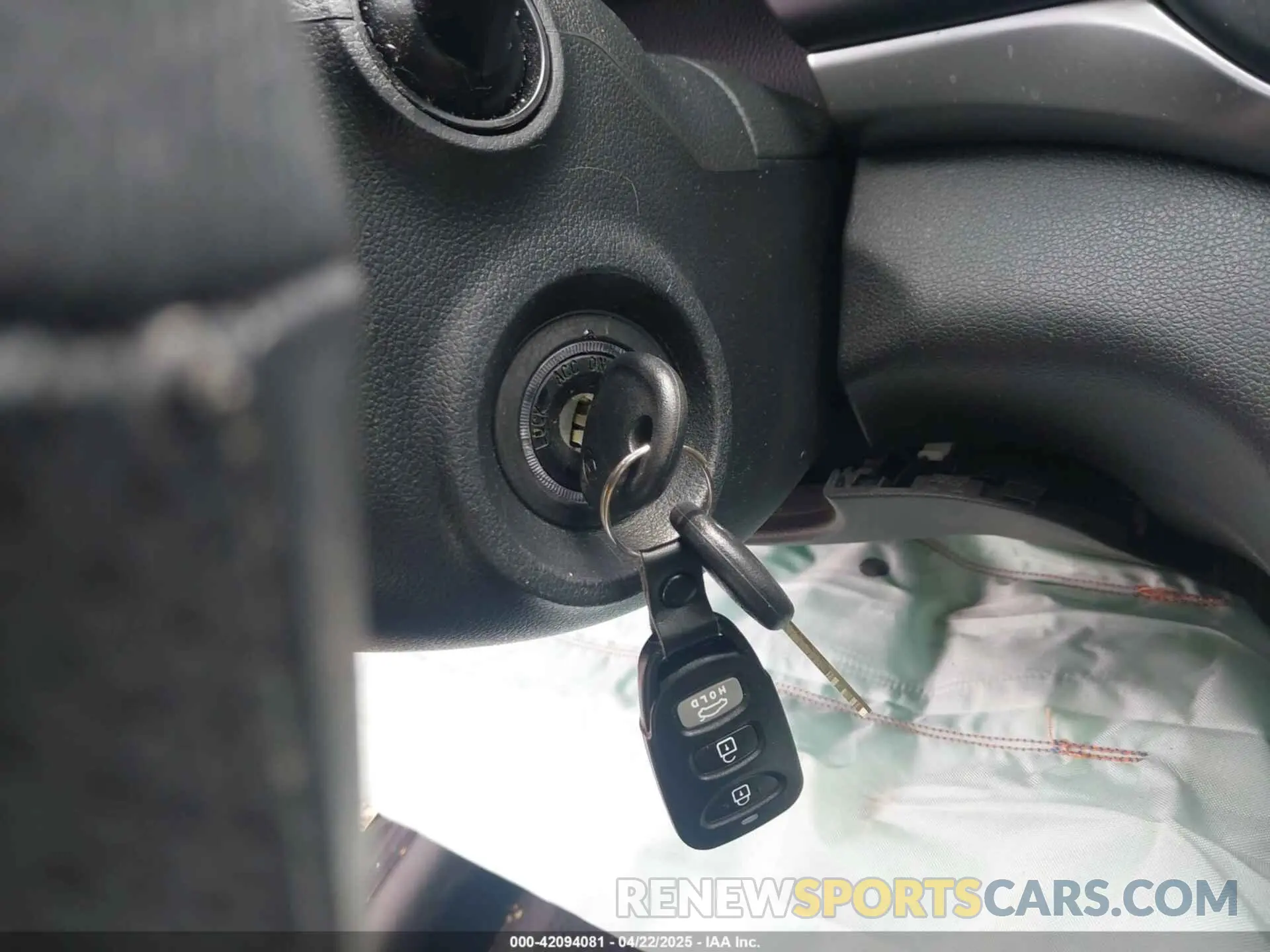 11 fotografías del automóvil dañado KMHD84LF9LU041317 HYUNDAI ELANTRA 2020