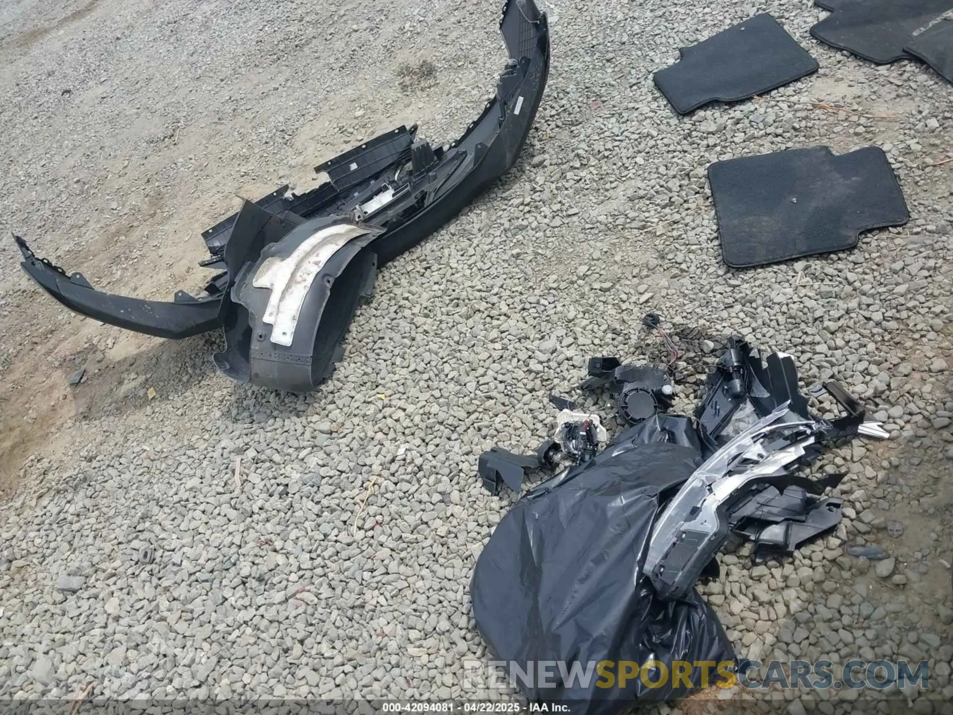 12 fotografías del automóvil dañado KMHD84LF9LU041317 HYUNDAI ELANTRA 2020
