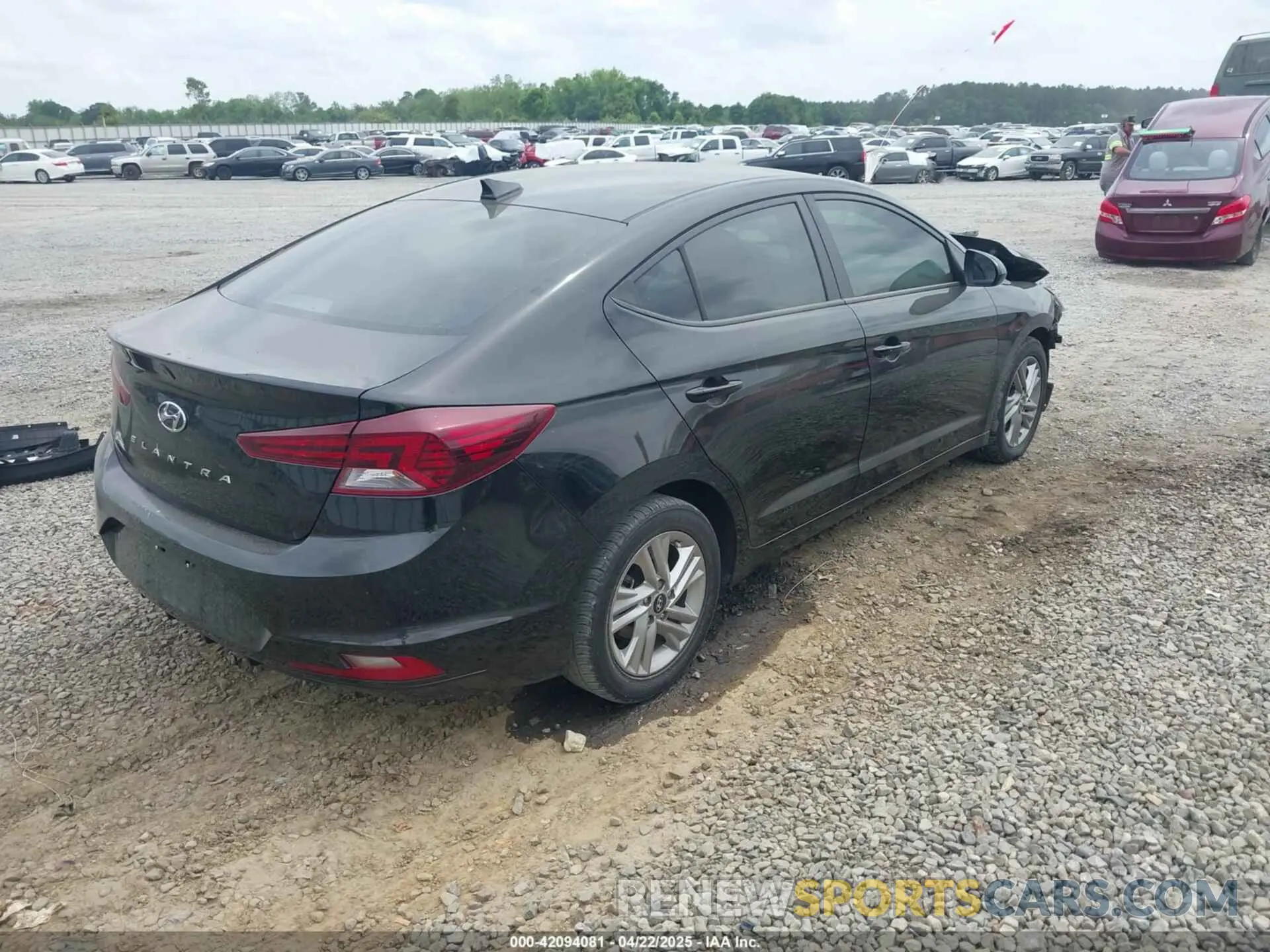 4 fotografías del automóvil dañado KMHD84LF9LU041317 HYUNDAI ELANTRA 2020
