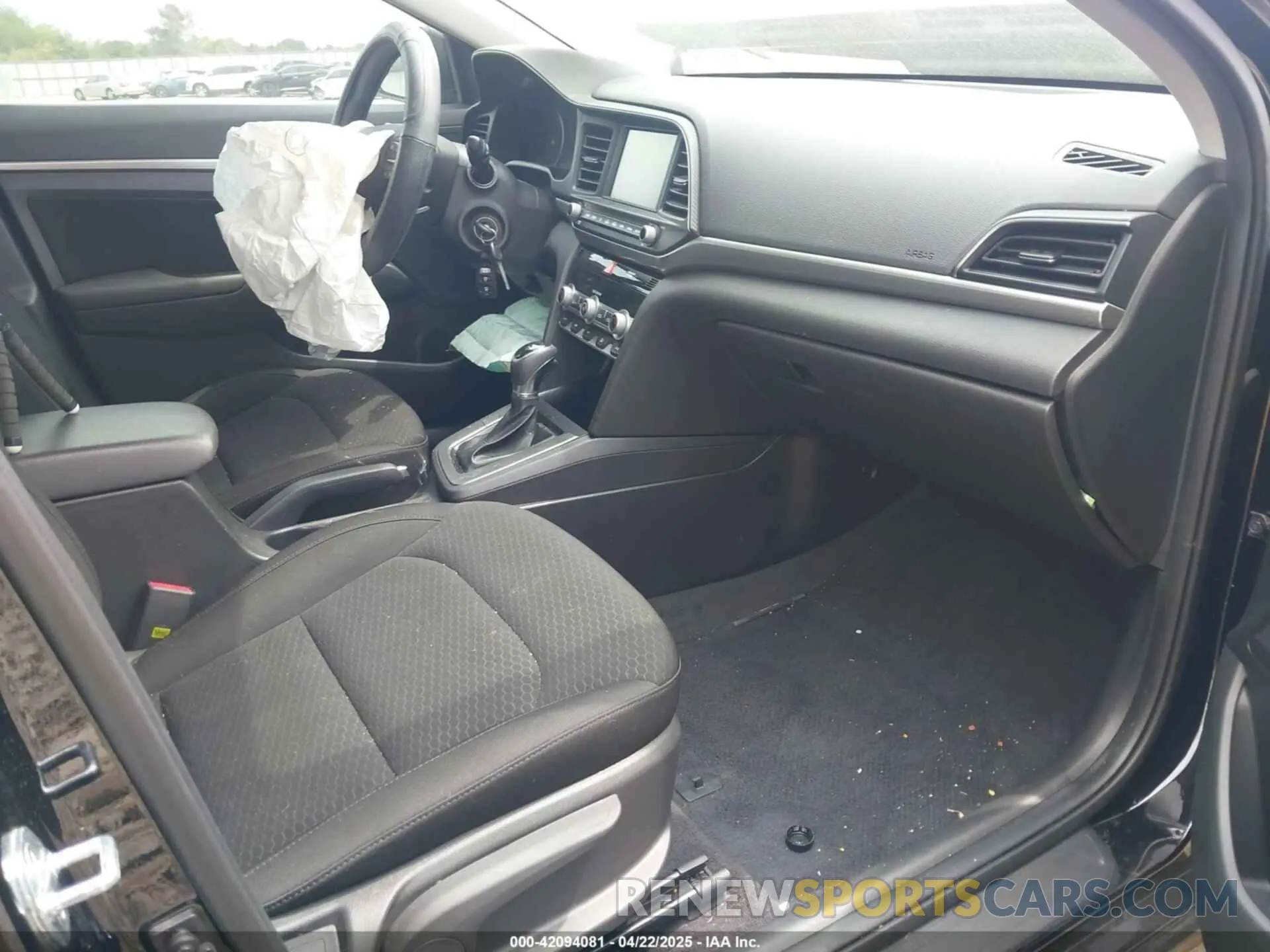 5 fotografías del automóvil dañado KMHD84LF9LU041317 HYUNDAI ELANTRA 2020