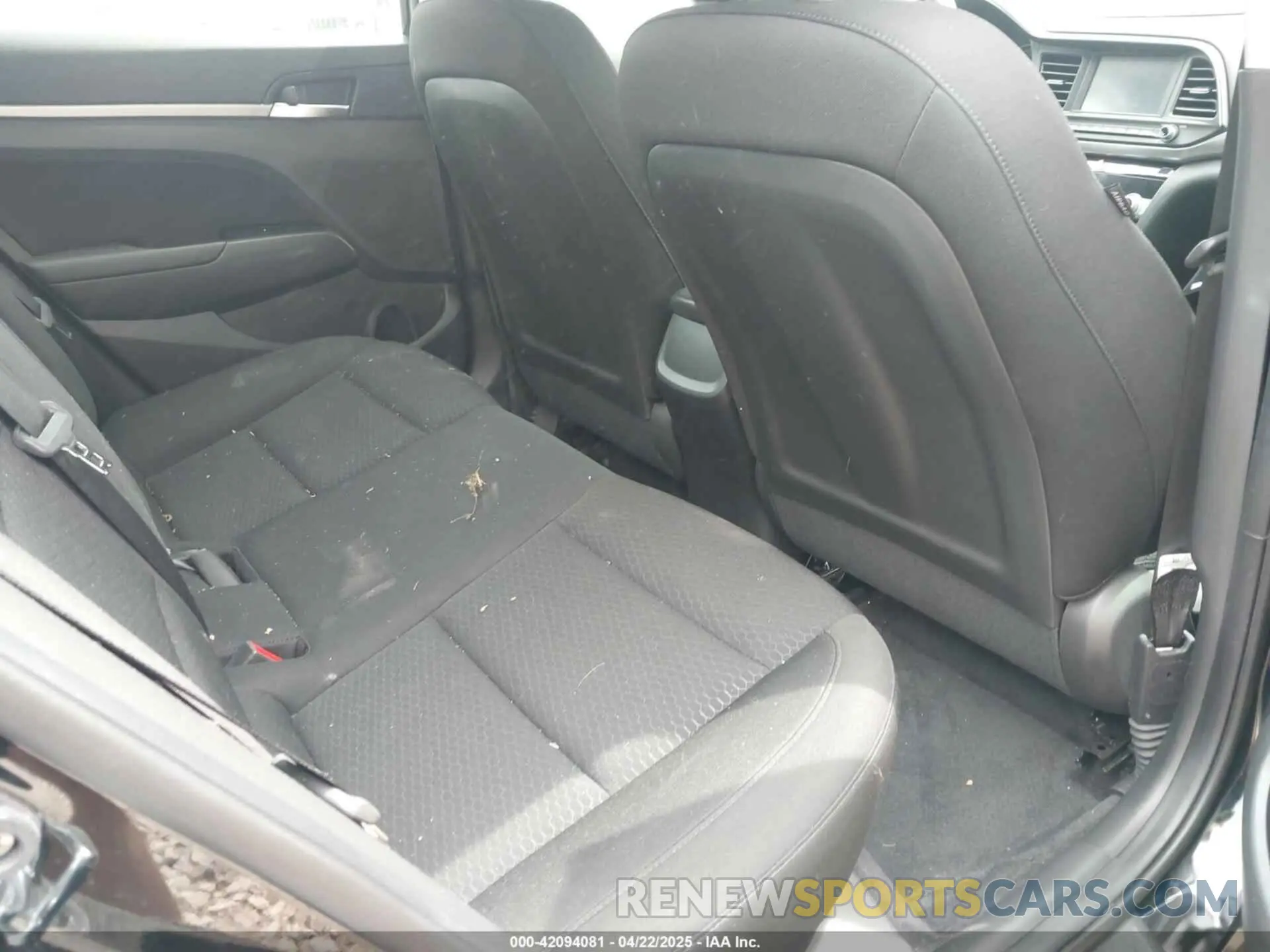 8 fotografías del automóvil dañado KMHD84LF9LU041317 HYUNDAI ELANTRA 2020