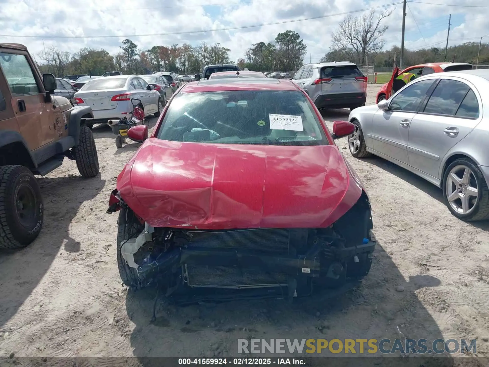 12 fotografías del automóvil dañado KMHD84LF9LU068338 HYUNDAI ELANTRA 2020