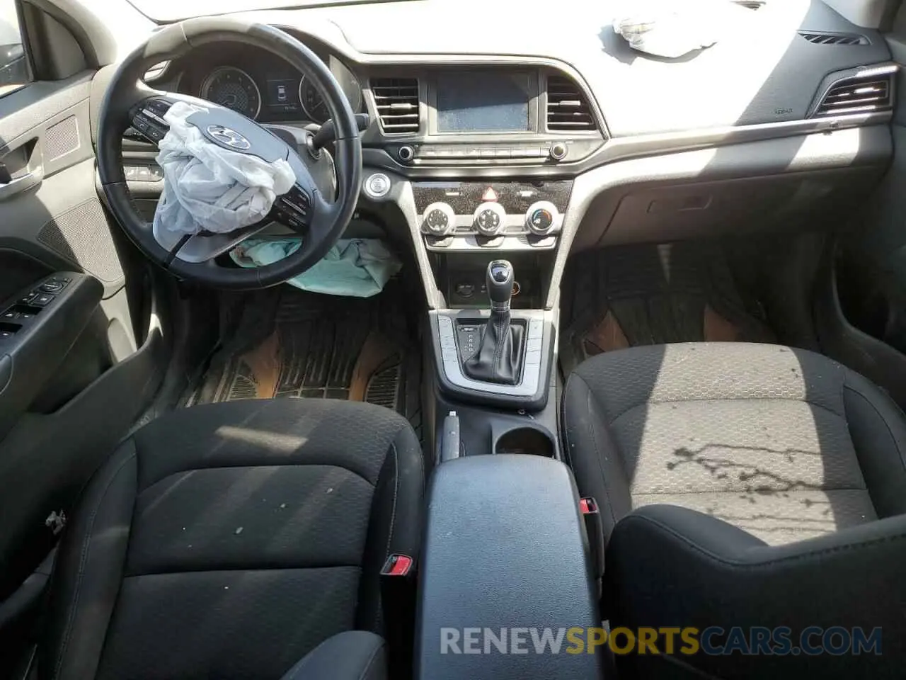 8 fotografías del automóvil dañado KMHD84LF9LU110720 HYUNDAI ELANTRA 2020