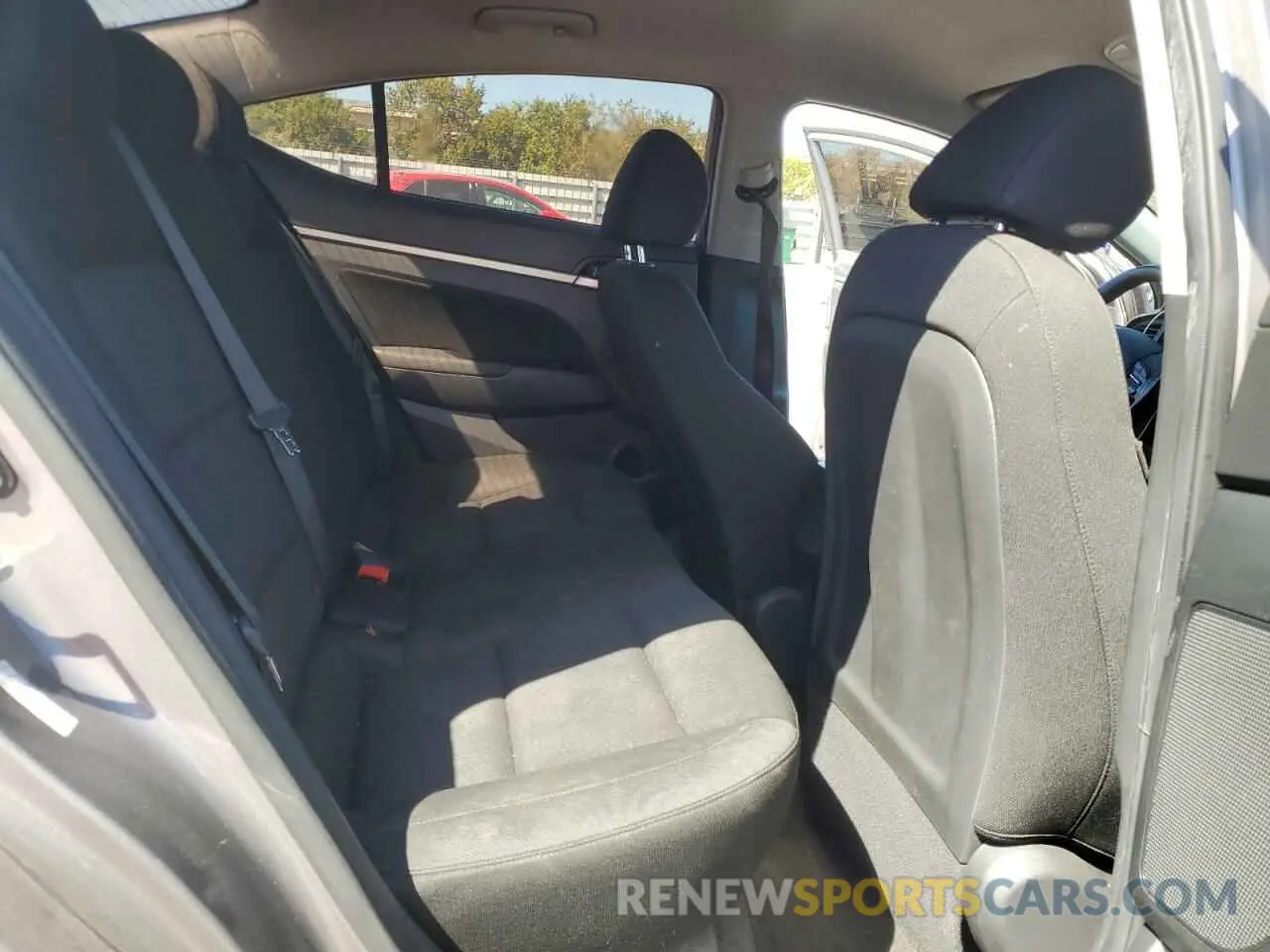 11 fotografías del automóvil dañado KMHD84LF9LU896521 HYUNDAI ELANTRA 2020