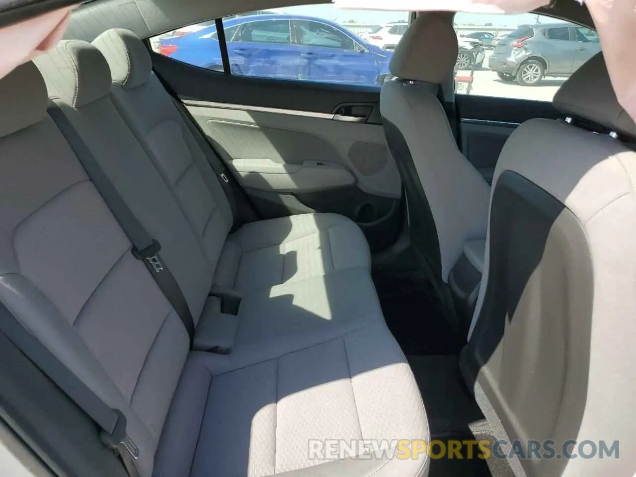 10 fotografías del automóvil dañado KMHD84LFXLU056571 HYUNDAI ELANTRA 2020