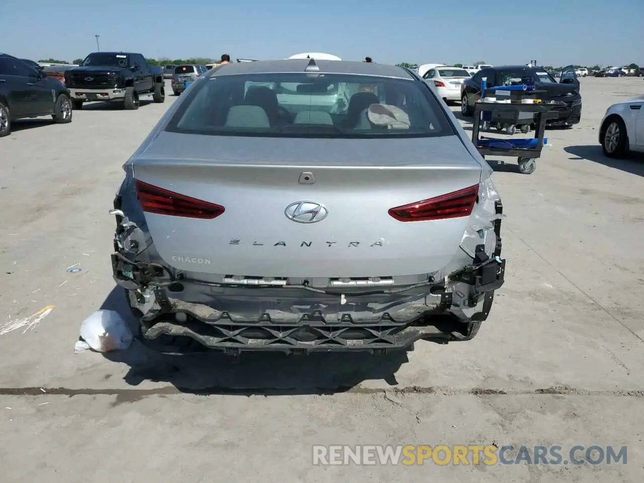 6 fotografías del automóvil dañado KMHD84LFXLU056571 HYUNDAI ELANTRA 2020