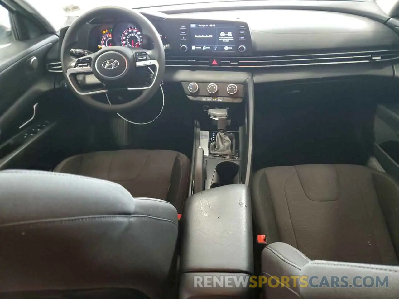 8 fotografías del automóvil dañado 5NPLL4AG0MH017221 HYUNDAI ELANTRA 2021