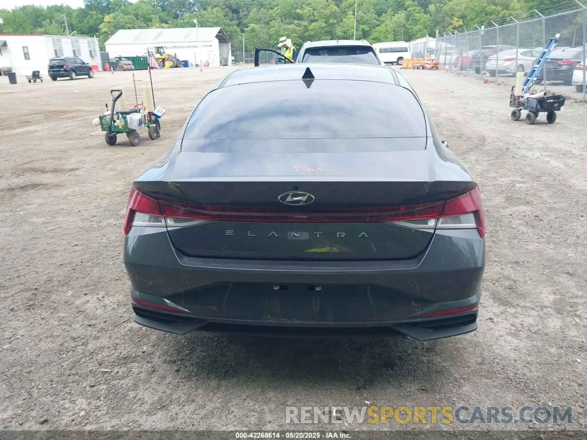 16 fotografías del automóvil dañado 5NPLL4AG0MH034844 HYUNDAI ELANTRA 2021